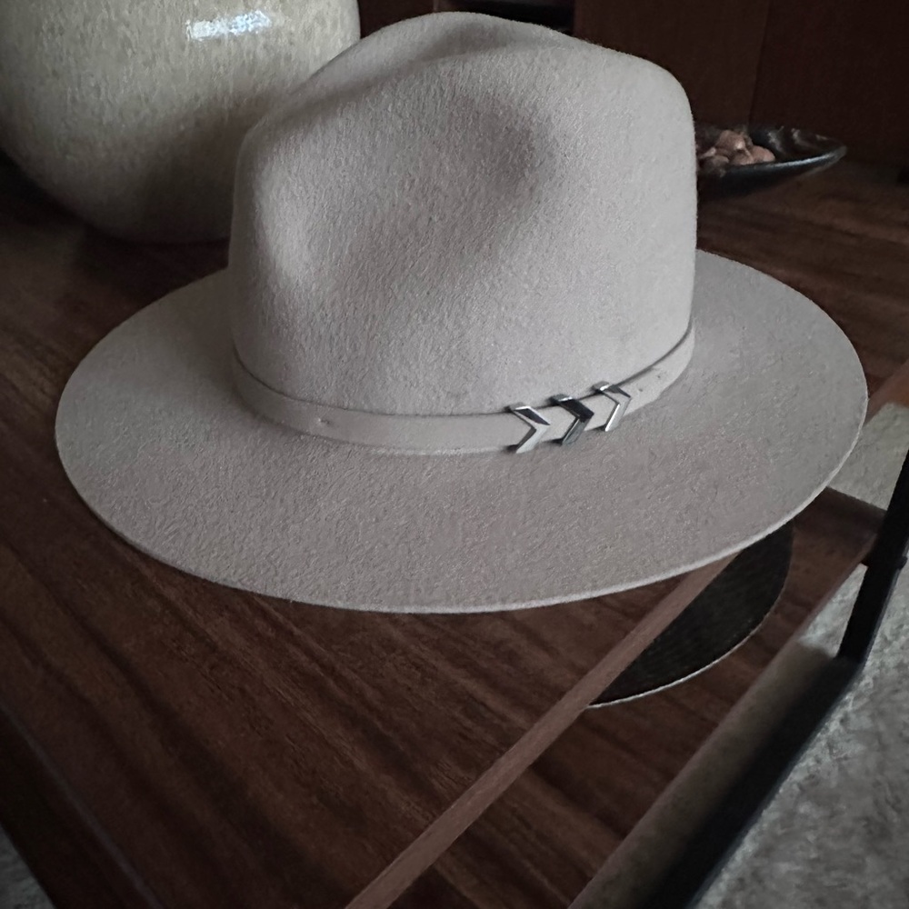 Mackage Cream Fedora Hat Elegant Design